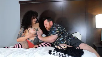 Tiny Dick Tattoo Artist Gets Paid In Bedroom Hardcore Fun